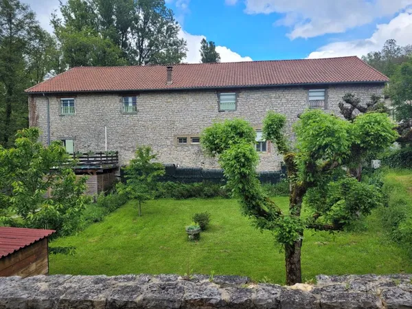 Vends maison 500m² 11 pièces Labastide-du-Vert
