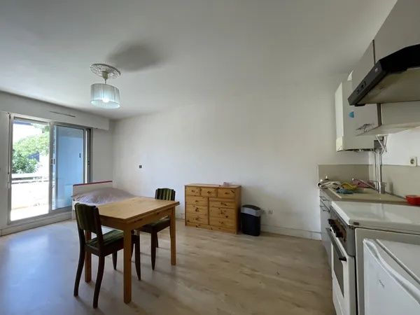 PERPIGNAN - PALAIS DES CONGRES - STUDIO 25M2 AVEC JOLIE TER