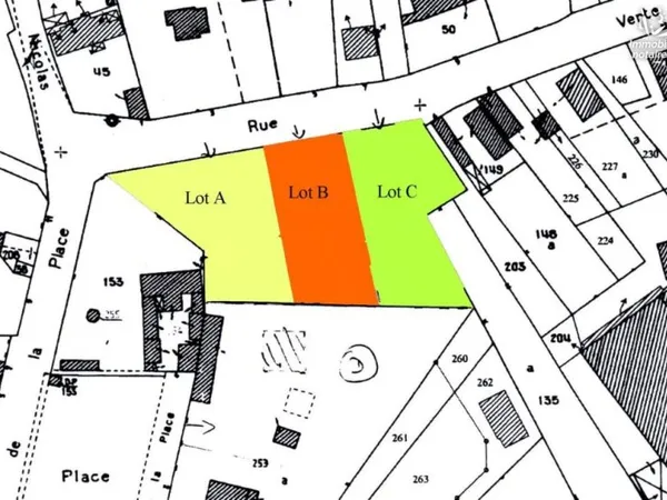 Terrain 890 m²