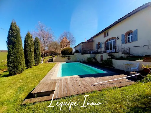 Propriété 18 pièces 590 m²