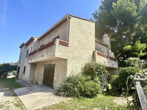 Maison de plain-pied 5 pièces 110 m²
