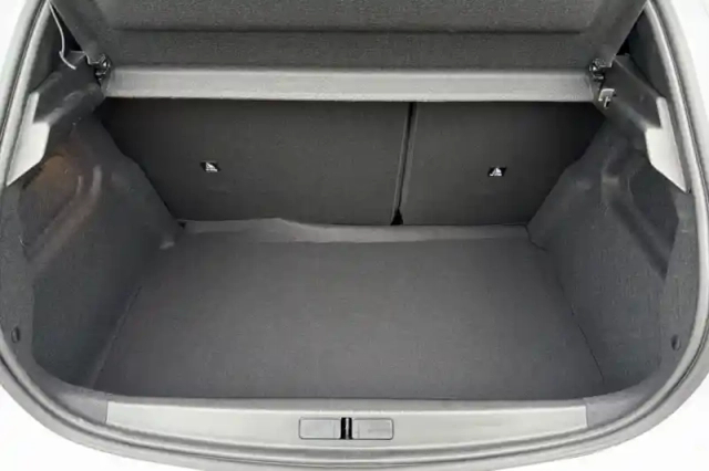 Peugeot 208 hybrid 110 ch e-dcs6 — photo 45