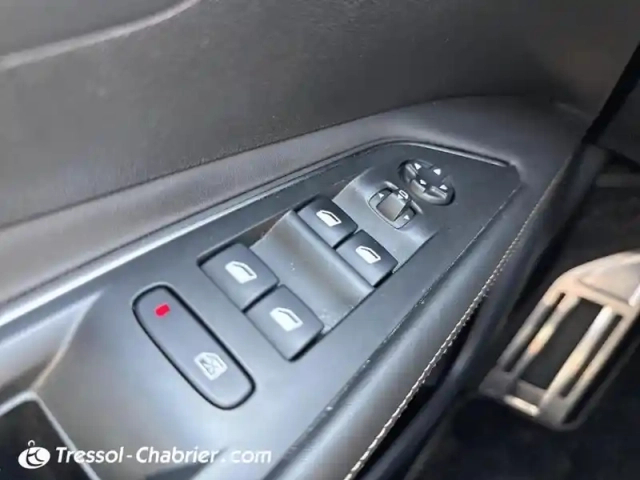 Peugeot 3008 1.2 puretech 130ch s&amp;s bvm6 gt line — photo 28