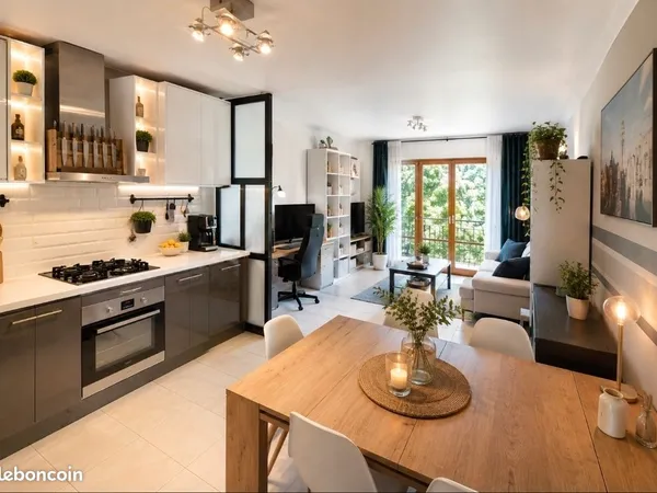 RARE - Superbe T2 rénové - Dernier étage avec ascenseur - Vue parc - Grand garage fermé