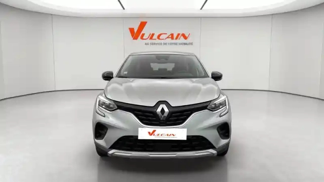 Renault Captur e-tech 145 - 21 — photo 3