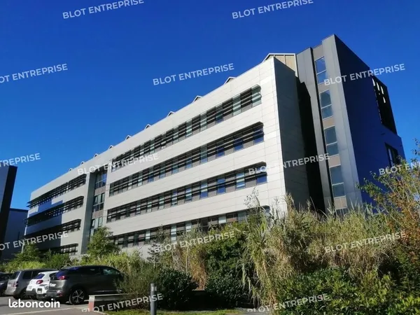 Bureaux 211 m²