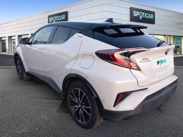 Toyota C-Hr hybride 122h collection — photo 30