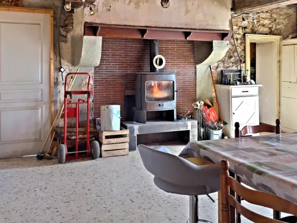 VENDRE MAISON ANCIENNE A RENOVER SUR 3208m² DE TERRAIN-21390 DOMPIERRE EN MORVAN