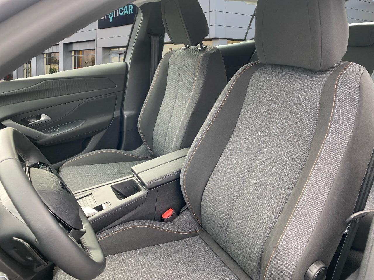 Peugeot 308 1.2 hybrid 145ch style e-dcs6 — photo 9