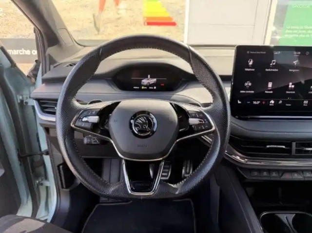 Skoda Enyaq iv 180ch version  60 sportline — photo 13