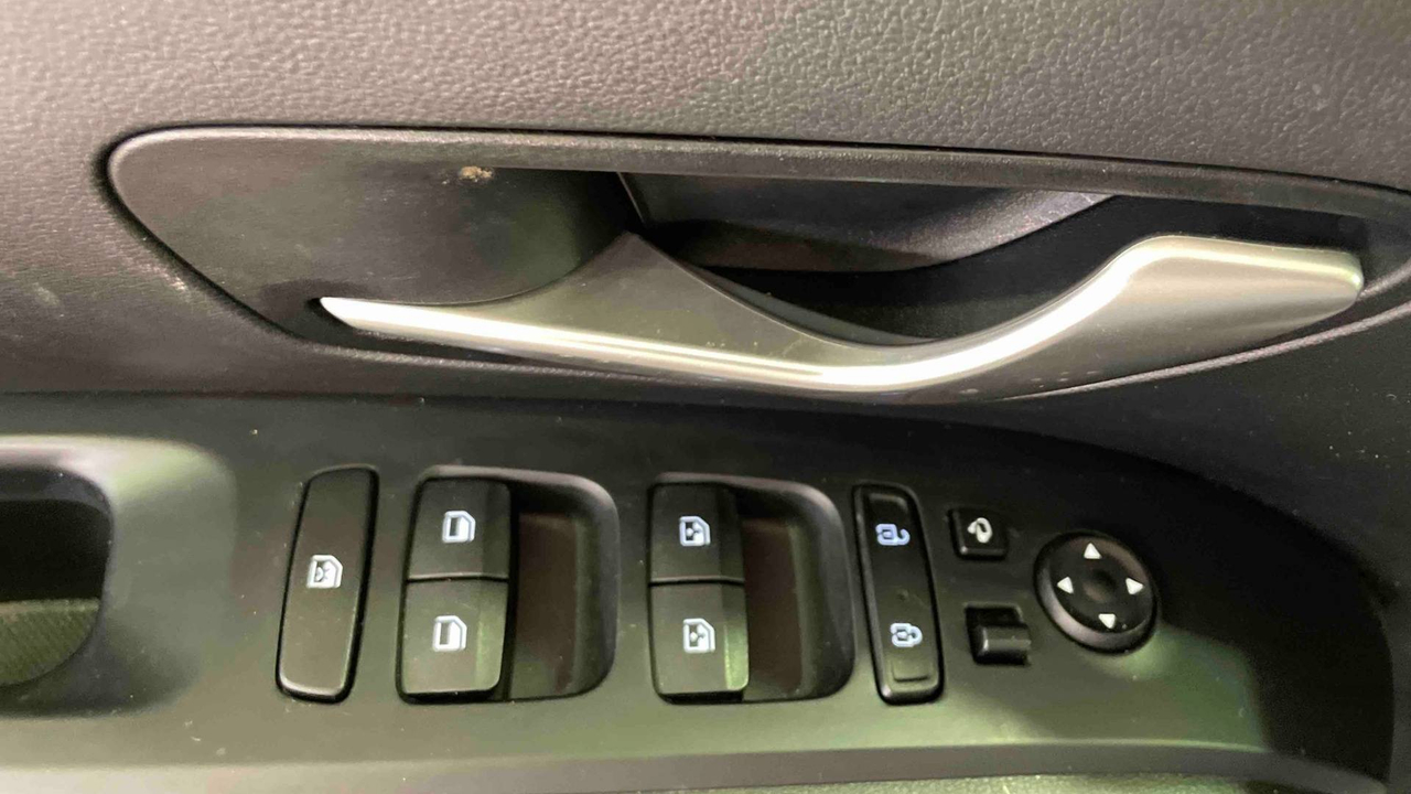 Hyundai Tucson 1.6 T-GDI 150 Hybrid 48V DCT-7 — photo 22