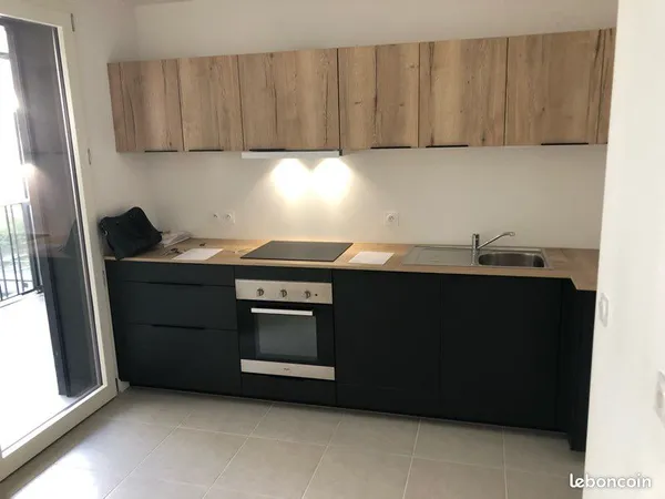 Joli app T2 40m2 + parking & terrasse comme NEUF