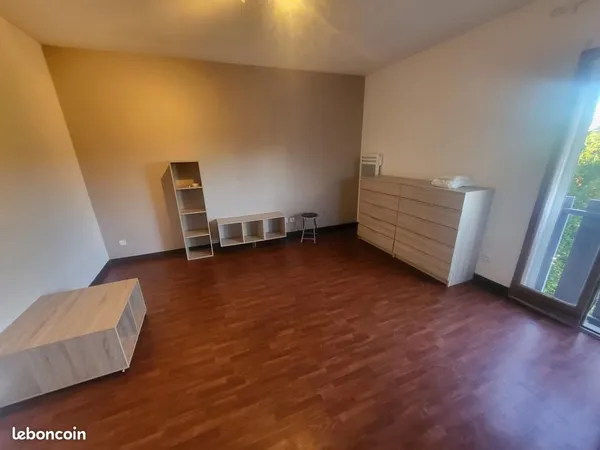 Studio 1 pièce 24 m²