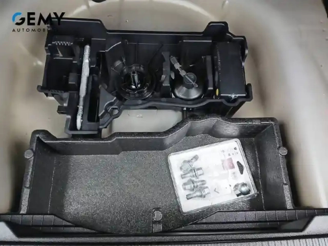 Peugeot 2008 puretech 100 s&amp;s bvm6 — photo 36