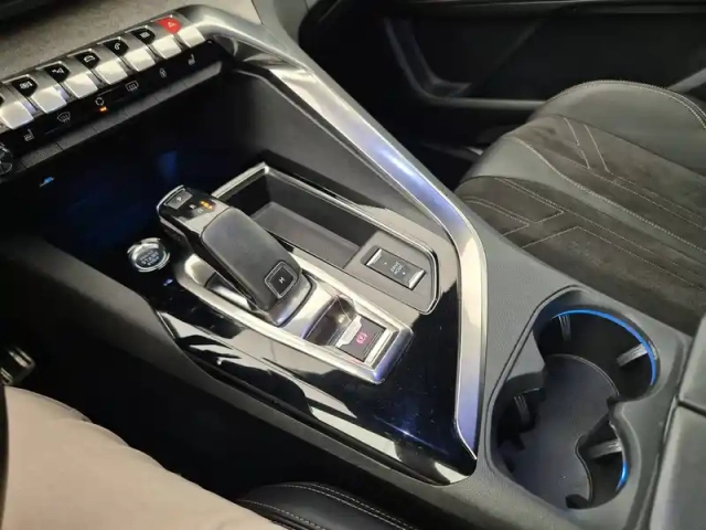 Peugeot 3008 bluehdi 130ch s&amp;s eat8 — photo 13
