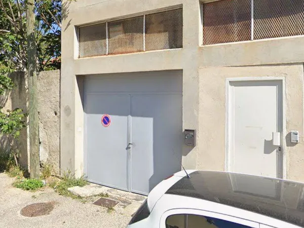Parking 17 m²