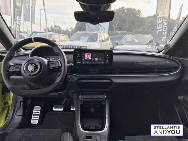 Abarth 600 e — photo 8