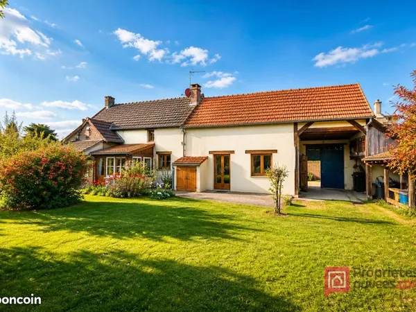 Maison 8 pièces 266 m²