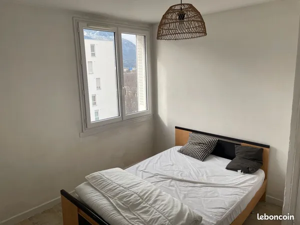 1 place colocation Appartement Grenoble Vallier Ampere prix Tram C