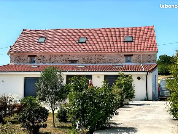 Maison 7 pièces 220 m²