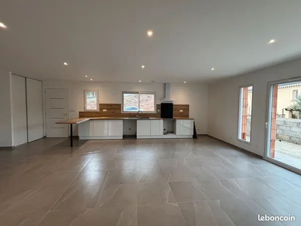 À LOUER - Appartement T4 NEUF 100 m² - Terrasse 40 m² - Vue montagne - Mercuer