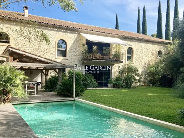 A Vendre- Propriété de Prestige à Sommières, Rénovation Haut de Gamme
