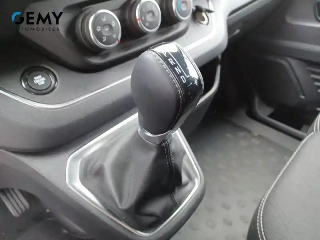 Renault Trafic l2 dci 150 energy s&amp;s edc — photo 18