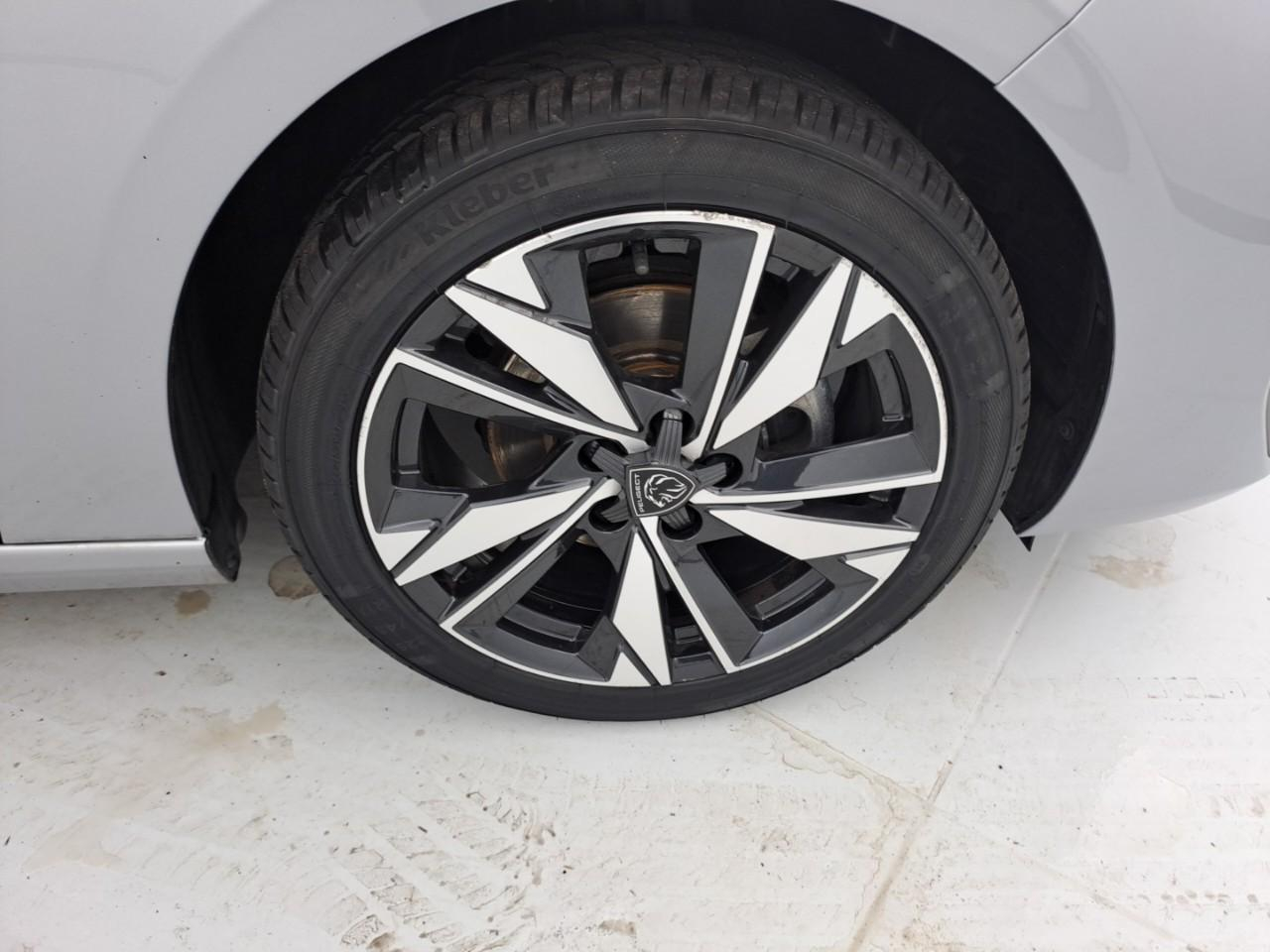 Peugeot 308 puretech 130ch s&s bvm6 allure — photo 17