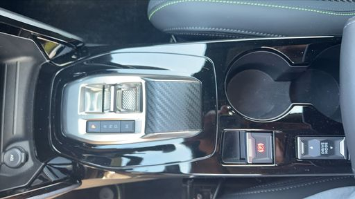 Peugeot 208 1.2 Hybrid 136 e-DSC6 - GT – 2025 – 2859 km – Hybride essence – Boîte Automatique — photo 5