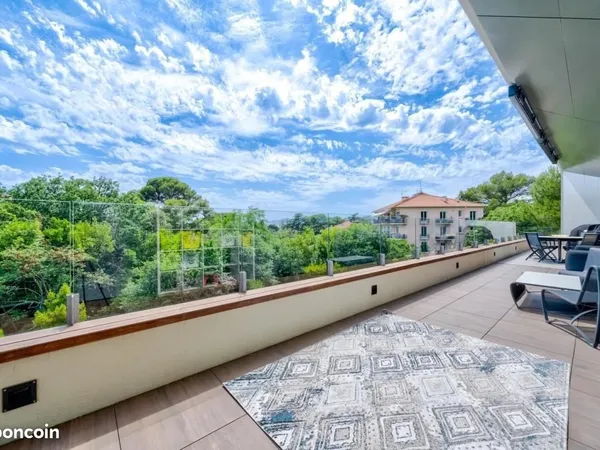 Appartement 4 pièces 185 m²