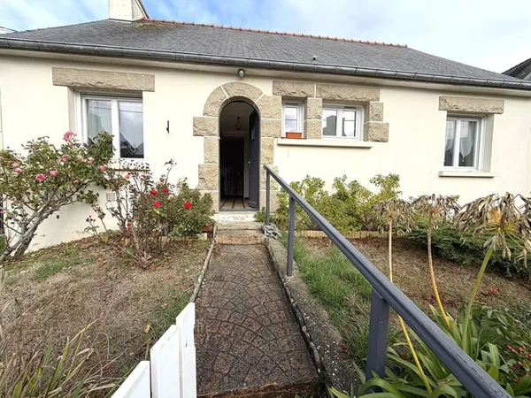 Maison traditionnelle sur 452m² de terrain