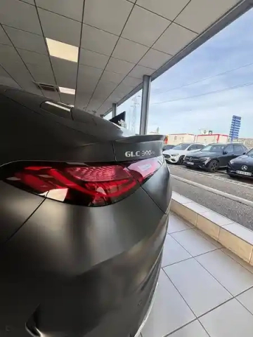 Mercedes Glc coupe 300 d e hybrid eq 9g-tronic 4matic — photo 26