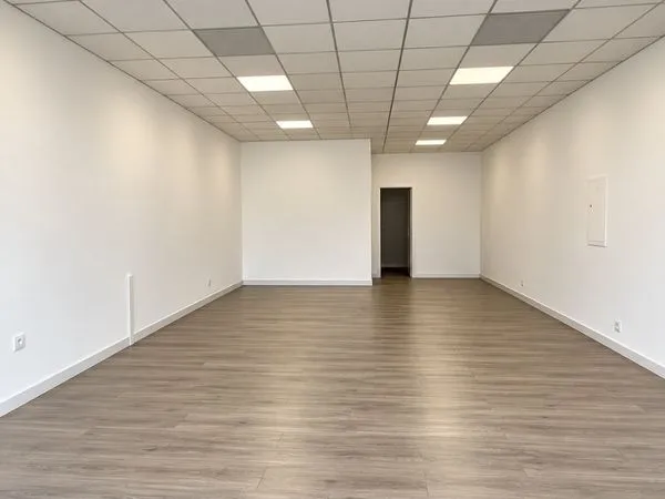 Local commercial 50 m² - Carmaux centre - 550
