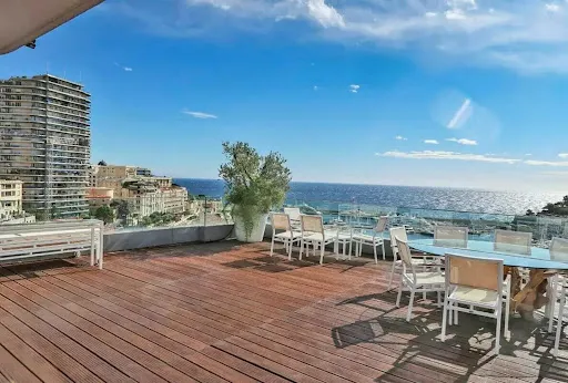 Appartement 4 pièces 220 m²