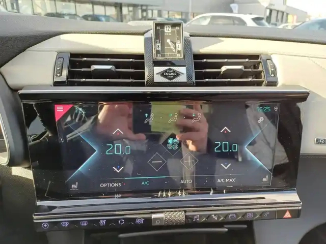 Ds Ds 7 ds7 crossback hybride e-tense 300 eat8 4x4 — photo 22