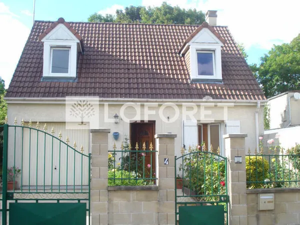 MAISON GOUSSAINVILLE - 4 pièce(s) - 75.05 m2