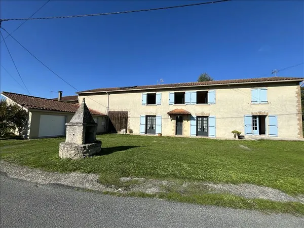 Maison 8 pièces 245 m²