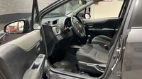 Toyota Yaris 100 VVT-i Dynamic 5p — photo 12