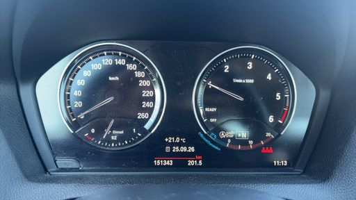 BMW Serie 1 116d 116ch - Business Design – 2018 – 151400 km – Diesel – Boîte Manuelle — photo 17