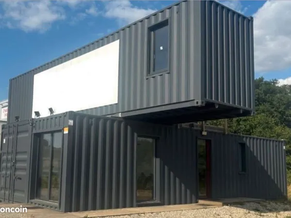 A louer / A vendre bureaux en containers + atelier