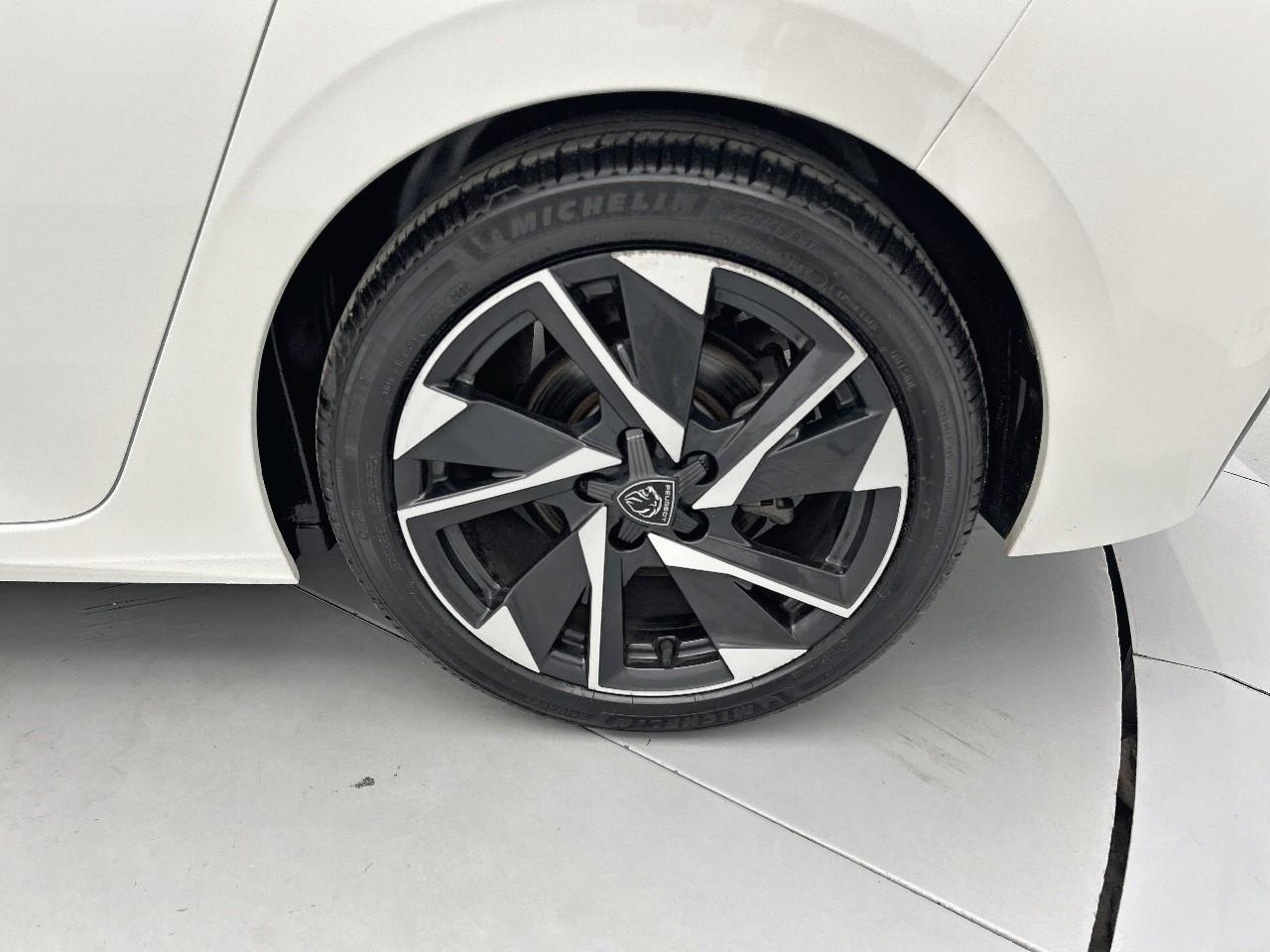 Peugeot 308 puretech 130ch s&s bvm6 allure pack — photo 16