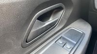 Dacia Sandero 1.0 SCe 65ch Essentiel -22 — photo 30