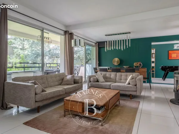 Maison de ville 8 pièces 220 m²