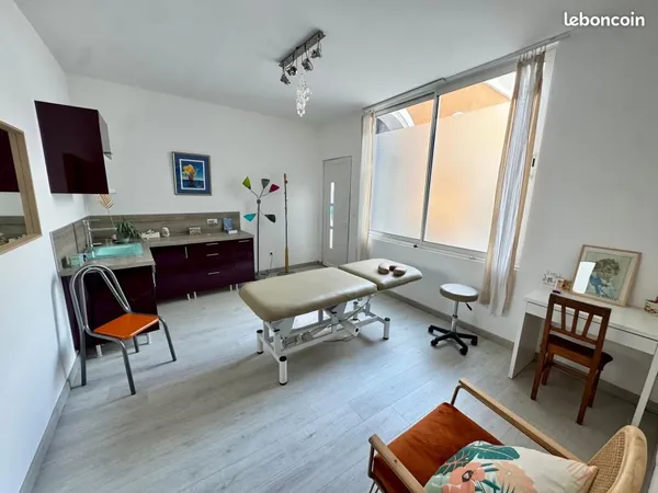 Bureau 32 m²