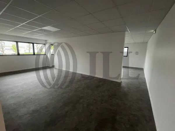 Bureau 1200 m²