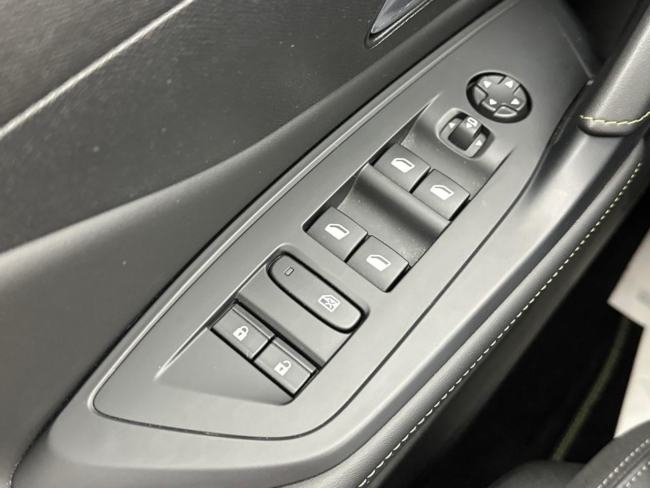 Peugeot 308 sw puretech 130ch s&s eat8 gt — photo 16