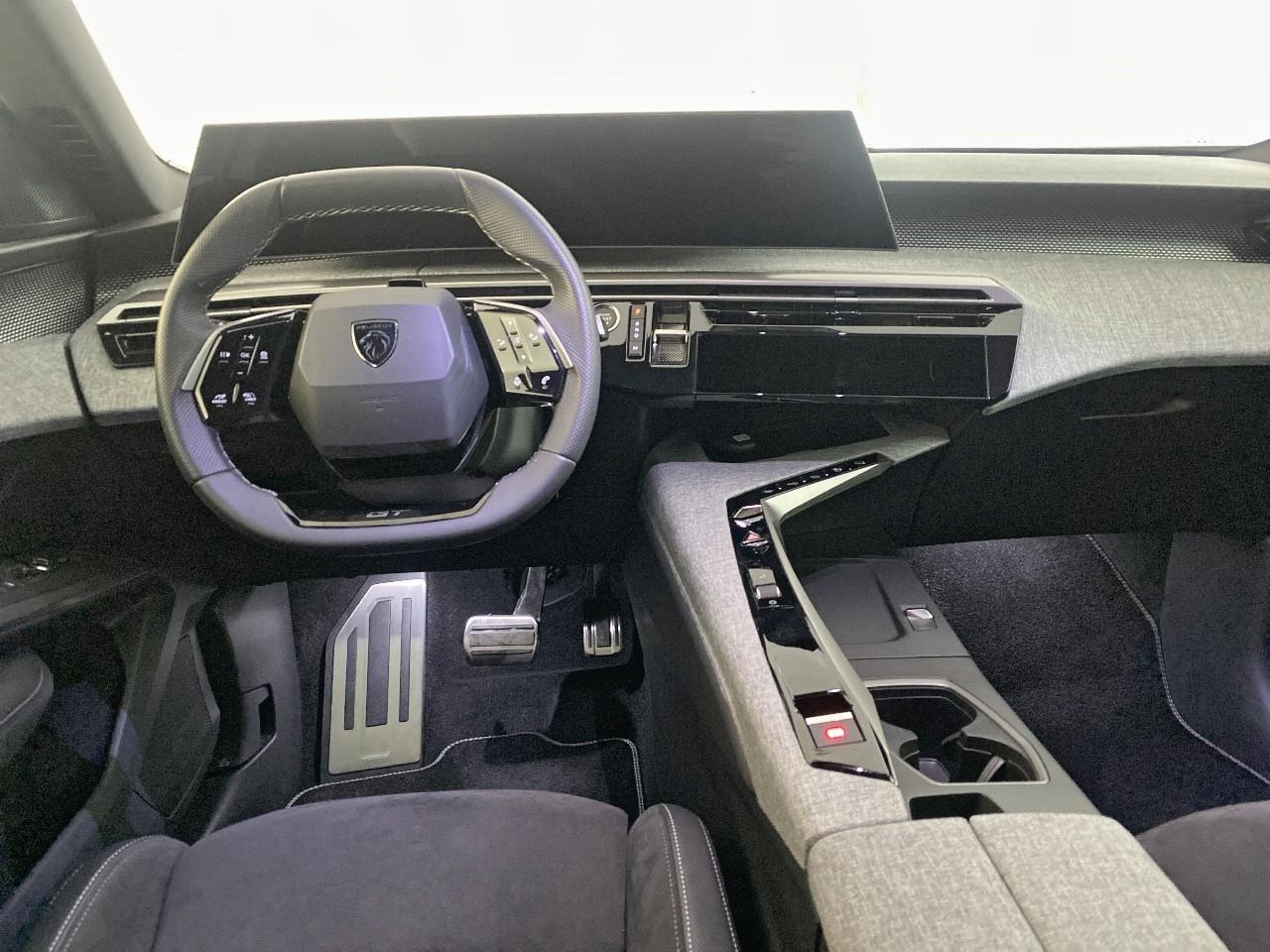 Peugeot 5008 hybrid 145 ch e-dcs6 gt — photo 8