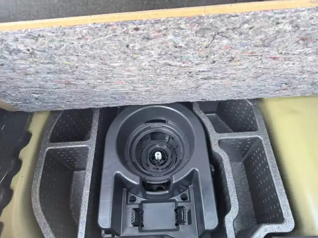 Peugeot 208 puretech 75 s&amp;s bvm5 — photo 24