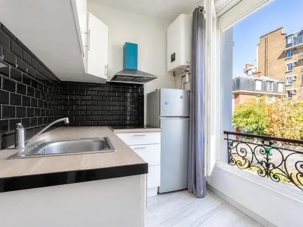 Appartement 1 pièce de 26 m² situé à Paris