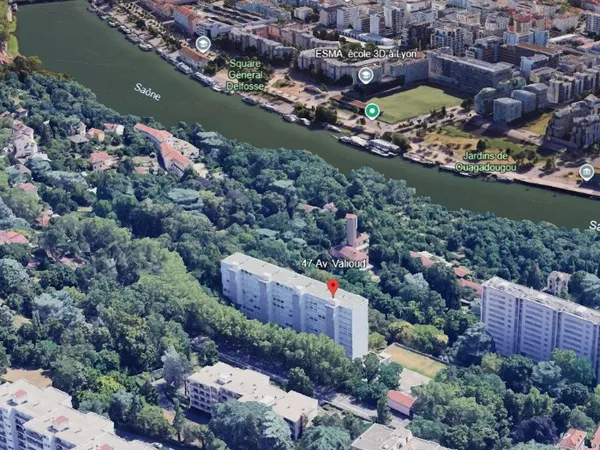 47 Avenue Valioud à ST FOY LES LYON - APPART + GARAGE + CAVE